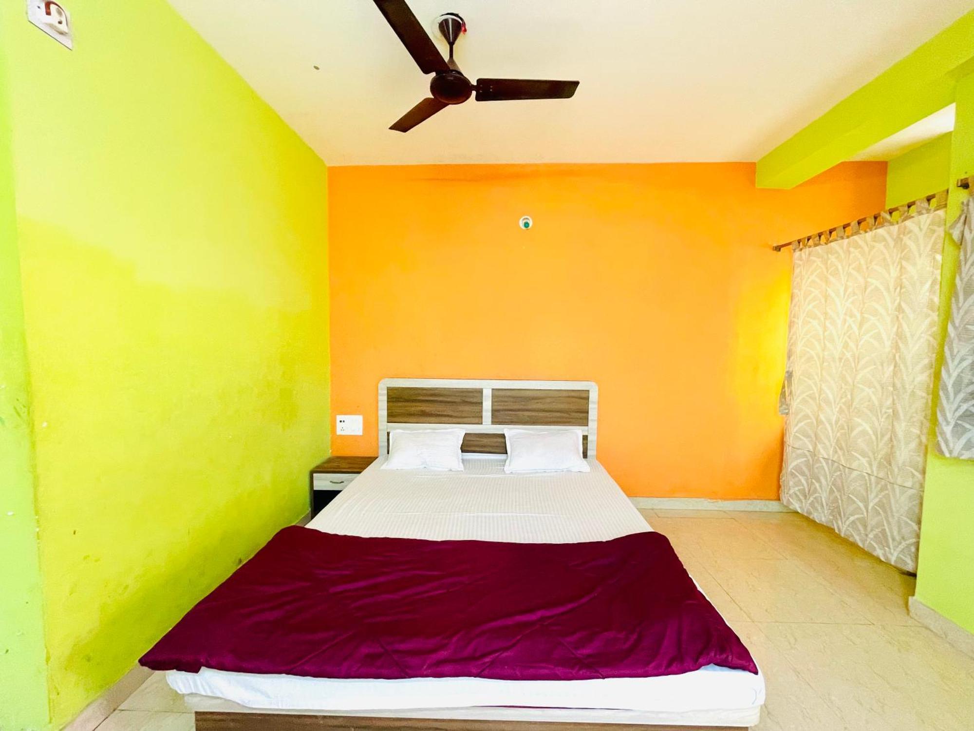 Hotel Falcon House ! Puri - Shriyash Group Extérieur photo